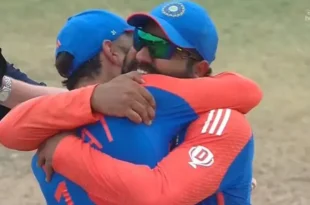 T20 World Cup विजयामुळे रोहित-कोहलीला आभाळ ठेंगणं..! कडाडून मिठी मारतानाचा व्हिडिओ व्हायरल