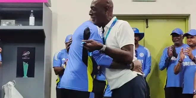 Viv Richards : सूर्यकुमार यादवचा सन्मान, रिषभला नवं टोपणनाव; विव रिचर्ड्सची भारताच्या ड्रेसिंग रूममध्ये एन्ट्री