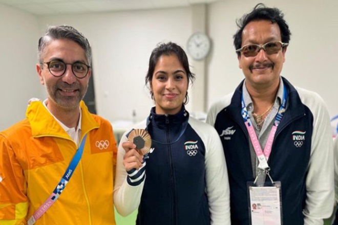 MANU BHAKER COACH